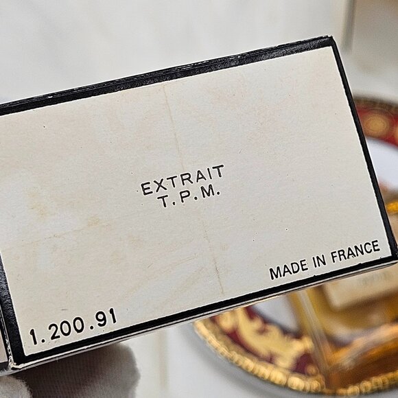 CHANEL No 19 Parfum - Picture 5 of 8